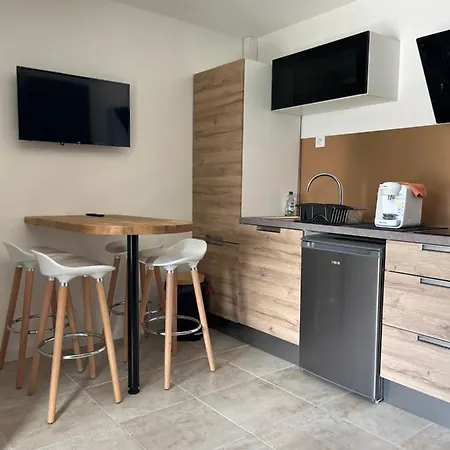 Location Saisonniere 1 Apartment Clermont-l'Herault Exterior photo