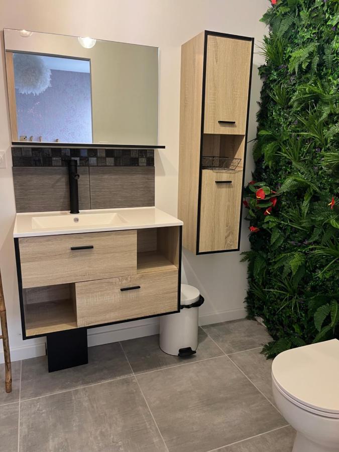 Location Saisonniere 1 Apartment *